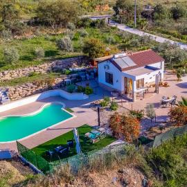 Oasi Relax by Biddizzi Rari - immersa nel verde con Piscina, per Famiglie e Bambini