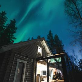 Sky Lodging - sleeping under the stars - private cottage: Rovaniemi şehrinde bir otel