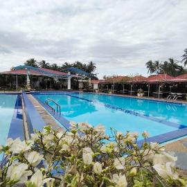 Angela's Resort and Leisure Farm Laguna, hotel a Sampong