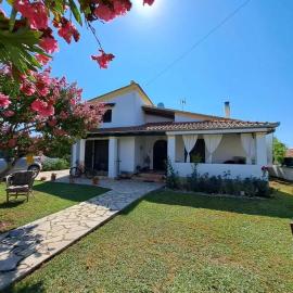 Ektor Villa