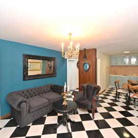 Two bedroom Vintage apartment
