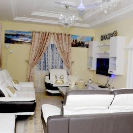 Janhas Senegambia Villa rental 3 with free wi-fi – hotel w mieście Serekunda