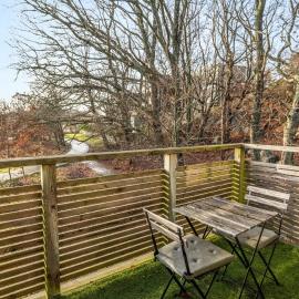Modern house near Hastevik beach and lovely nature, מלון בTorslanda