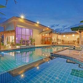 Tom Star Pool Villa Layan, hotel Thalangban