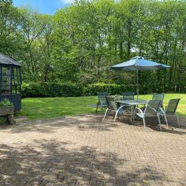 Charlcombe Lodge, Hotel in Thursley