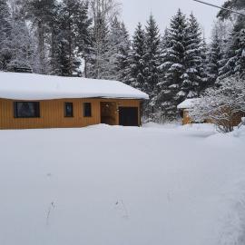 Pientalo tukikohtana lähellä Joensuuta, hotel a Kulho