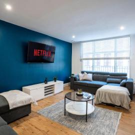 Stylish Modern Apartment in the heart of the city