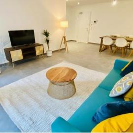 Urban Elegance 2BR Retreat in Luxembourg city