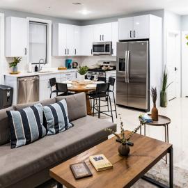 City Life-2 Bedrooms-Free Indoor Parking-20minNYC