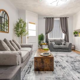 Cosy Brierfield house with fireplace and parking, hotel a Brierfield