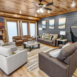 Brand New 6BR Sleeps 24, Indoor Pool, Game Room