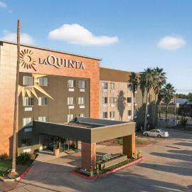 La Quinta by Wyndham Houston Baytown East，貝敦的飯店