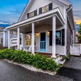 Dog-Friendly West End Home + Parking - Sleeps 6