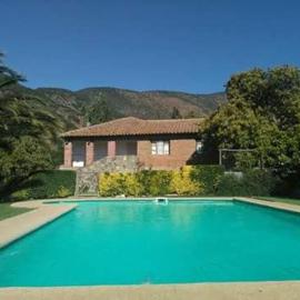 Casa de campo con Piscina Olmue Qda Alvarado, hotel a Quebrada de Alvarado