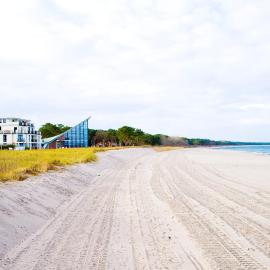 Aparthotel Ostseeperle Glowe - schön gestrandet, hotelli kohteessa Glowe