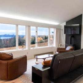 Airy Studio, Lake Access & Views, AC, 5min to Downtown, viešbutis mieste Rangeley