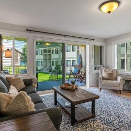 Base Camp for downtown Sandpoint and Schweitzer Resort, hotel i Sandpoint