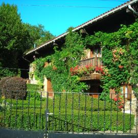 Caserío Areitz Soroa, hotel i Arce