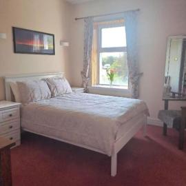 Teach Hudi Beag, Bar & Accommodation Bunbeg, hotel in Bunbeg