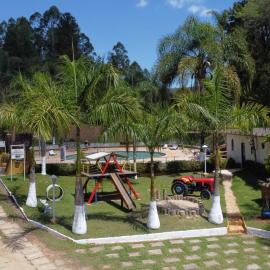 Recanto dos Carvalhos - Pousada Camping
