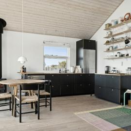 Cozy Home By Limfjord With Bathing Jetty, hotel en Snedsted