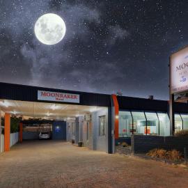 Moonraker Motor Inn, hotelli kohteessa Parkes