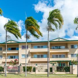Tradewinds McLeod Holiday Apartments, hotel sa Cairns