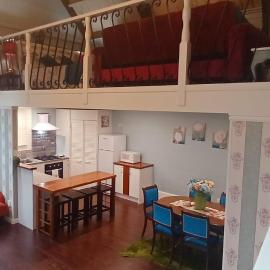 Opulent & Lavish 1-Bdr Apartment at WHARE KURA Old Aratapu School House, hotel in Aratapu