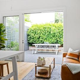 Heart of Fitzroy Designer Terrace with Courtyard – hotel w Melbourne