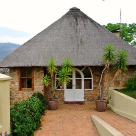 Emafini Country Lodge、ムババーネのホテル