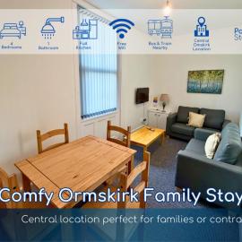 Comfy Ormskirk Family Stay by PolkaStays, hotel in Ormskirk