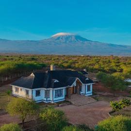 Andu Kuboiye Homes, hotelli kohteessa Kimana