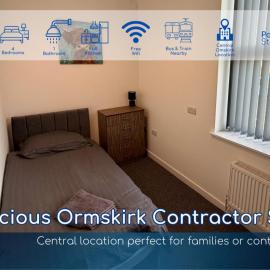 Spacious Ormskirk Contractor Stay by PolkaStays, hotel in Ormskirk