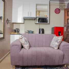 Unit-7, Stylish Apartment in Tlokweng, near Royal Aria, hotel a Gaborone