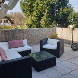 Ganzes Obergeschoss in Privathaus mit Dachterrasse