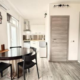 Casa Buda 1BR Apartment - Lakes Malpensa MXP 24h Check-in Parking, hotel din Sesto Calende