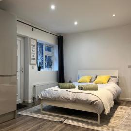 Edgware में, होटल Cozy Studio Steps from the Tube