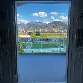 Modern Getaway Meets Nature, hotel in Ishull-Shëngjin