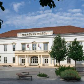 Mercure Szekesfehervar Magyar Kiraly, hotel di Székesfehérvár