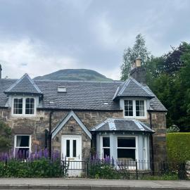 Glenalbyn Cottage, hotel sa Saint Fillans