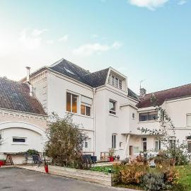 Lovely Home In Huby Saint Leu With Wifi
