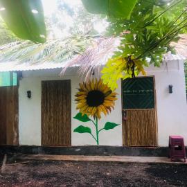 Sunflower Cottage near Ojo de Agua, hotel v destinaci Las Pilas