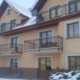 Willa na Skarpie, hotel u gradu Kluszkowce