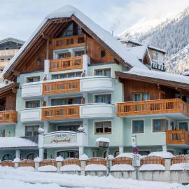 Hotel Garni Alpenhof, hotel in Ischgl