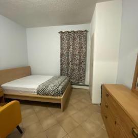 private room, hotel in Paterson