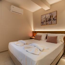 Mystrali 1BD Modern Apt with Private Garden