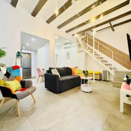 Design & Stylish House in the CENTER of Valencia – hotel w Walencji