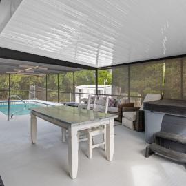 Weeki Wachee Heated Pool Mermaid Retreat, hotell i Spring Hill