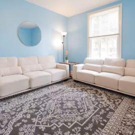 Charming 3BR Home With 2 Parking Spot, Near Transit & Shopping,