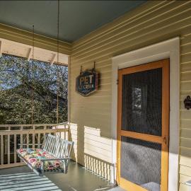 Lenoir Cottage with covered patio and fire pit! home